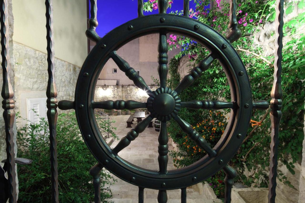 Old Town Studio Apartments Makarska Exterior photo